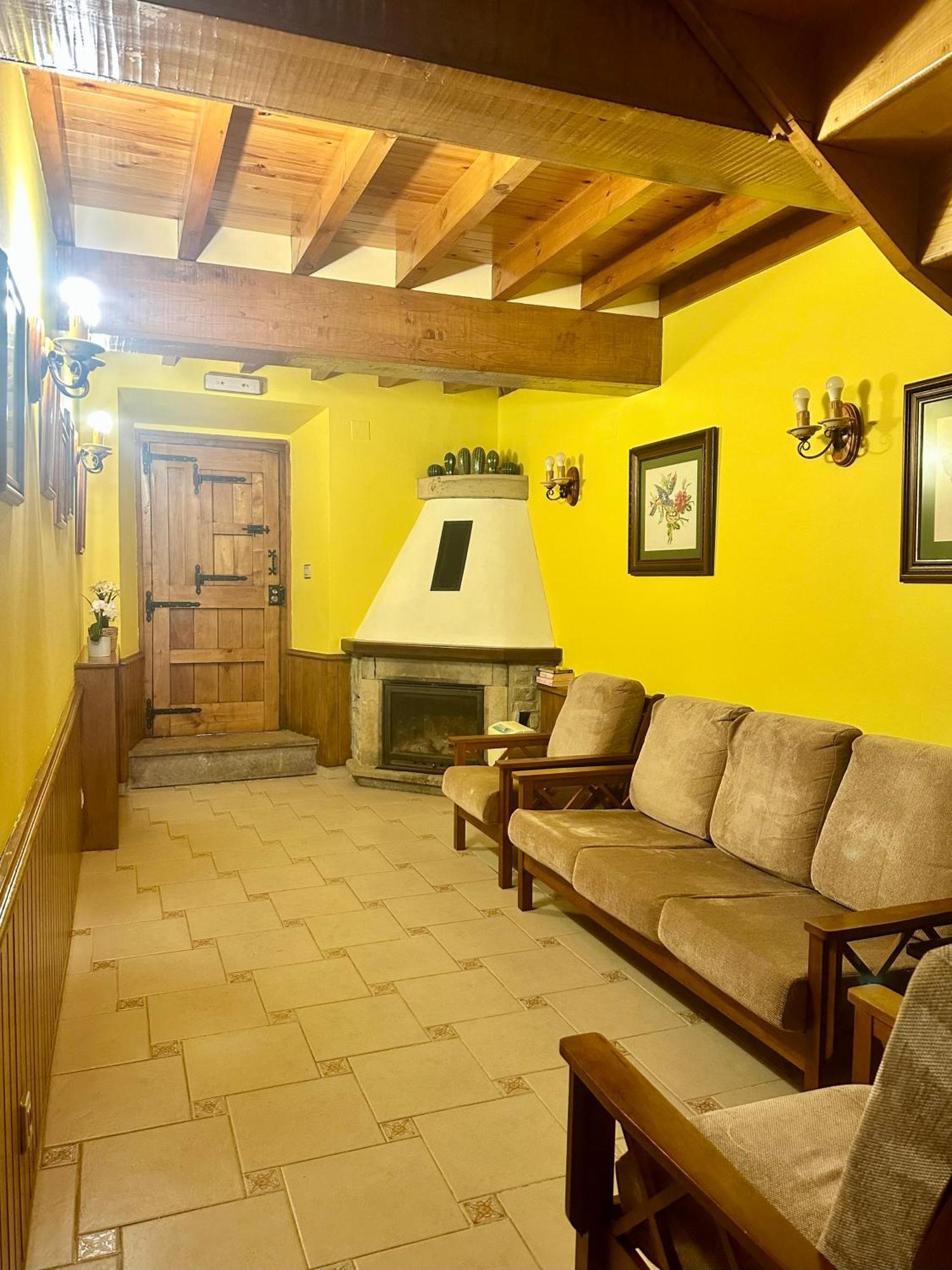 Casa Rural El Torrejon Las Arenas Exterior foto